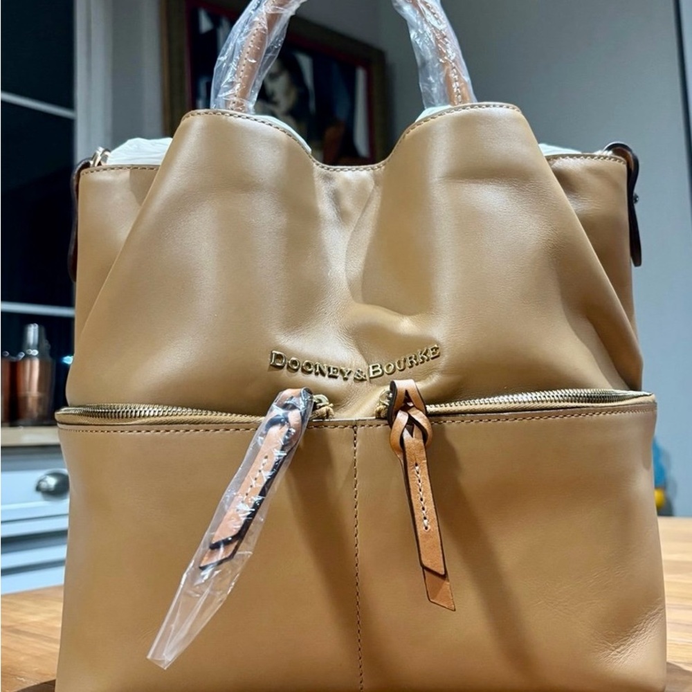 Dooney & Bourke Tan / Desert color Leather Women's Bag